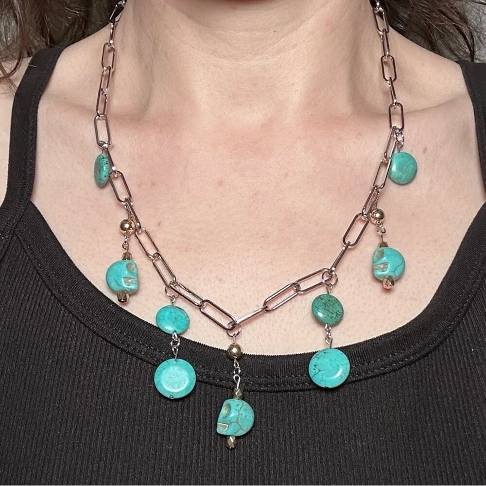 Howlite skull necklace handmade chunky chain